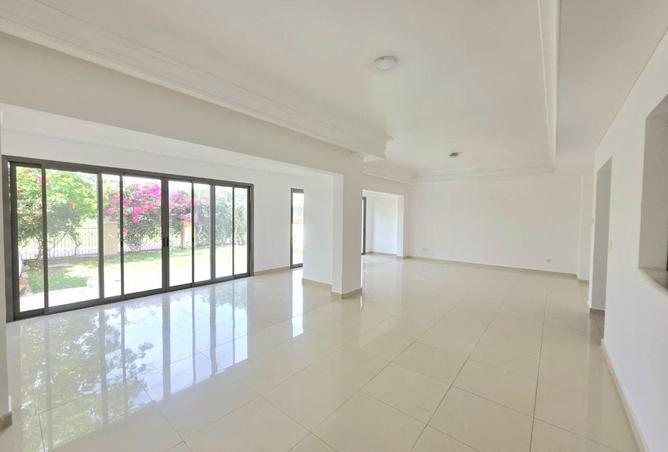 Upgraded TA villa I 4 bedroom I Golf Course View — photo 3