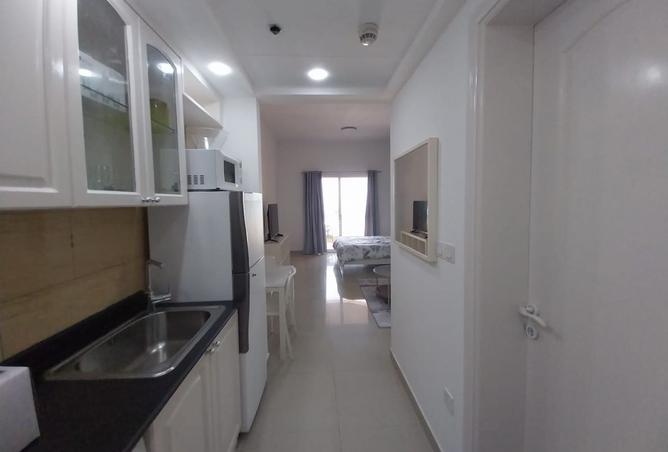 Furnished Studio Apartment in Al Hamra Village — photo 2