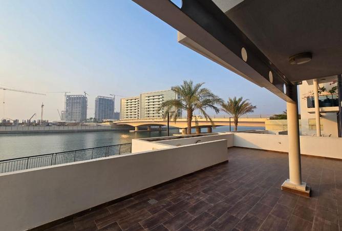 Waterfront 2bedroom Apt I Direct access to walkway — photo 3